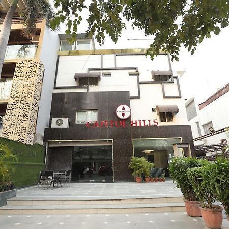 Hotel Capitol Hills - Greater Kailash Delhi New Delhi Exteriör bild