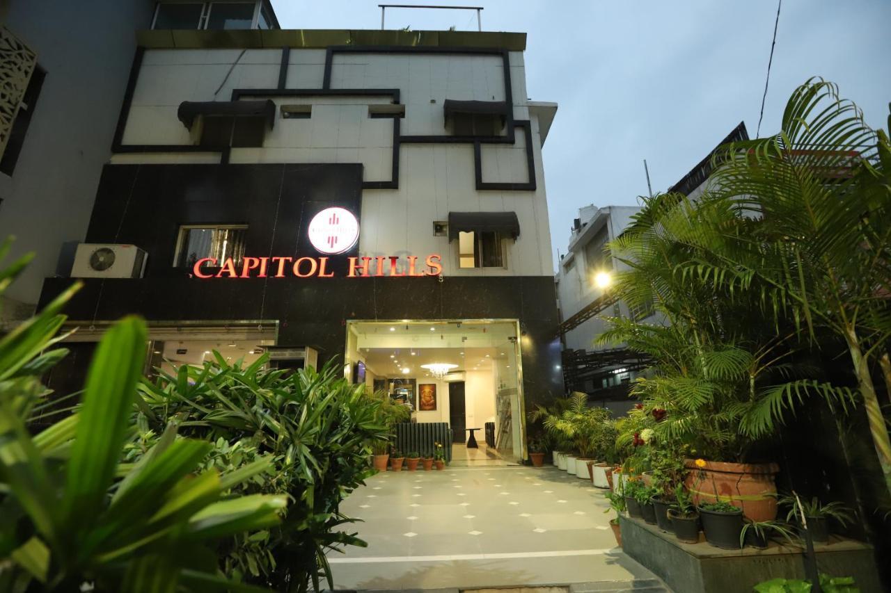 Hotel Capitol Hills - Greater Kailash Delhi New Delhi Exteriör bild