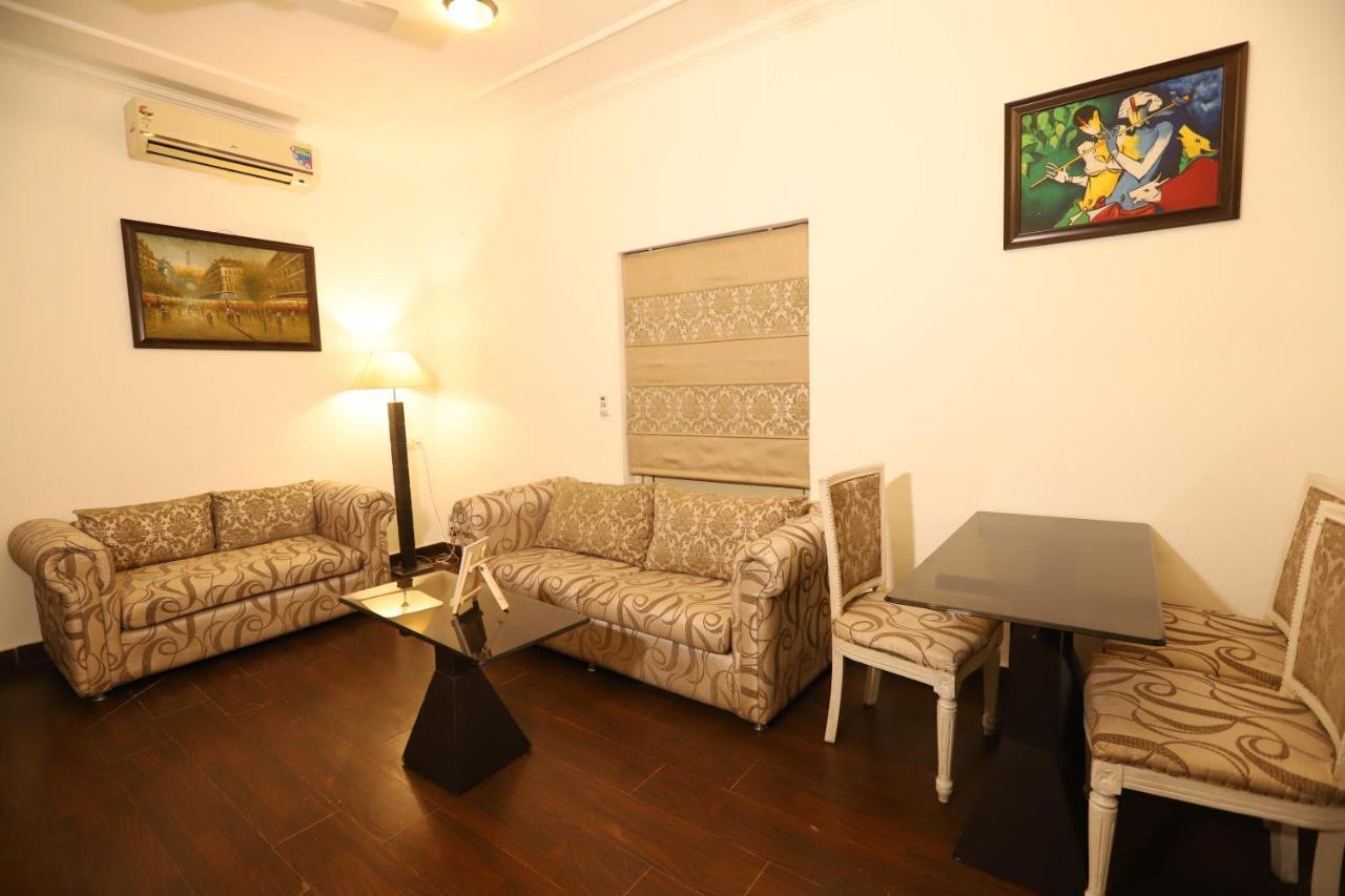 Hotel Capitol Hills - Greater Kailash Delhi New Delhi Exteriör bild